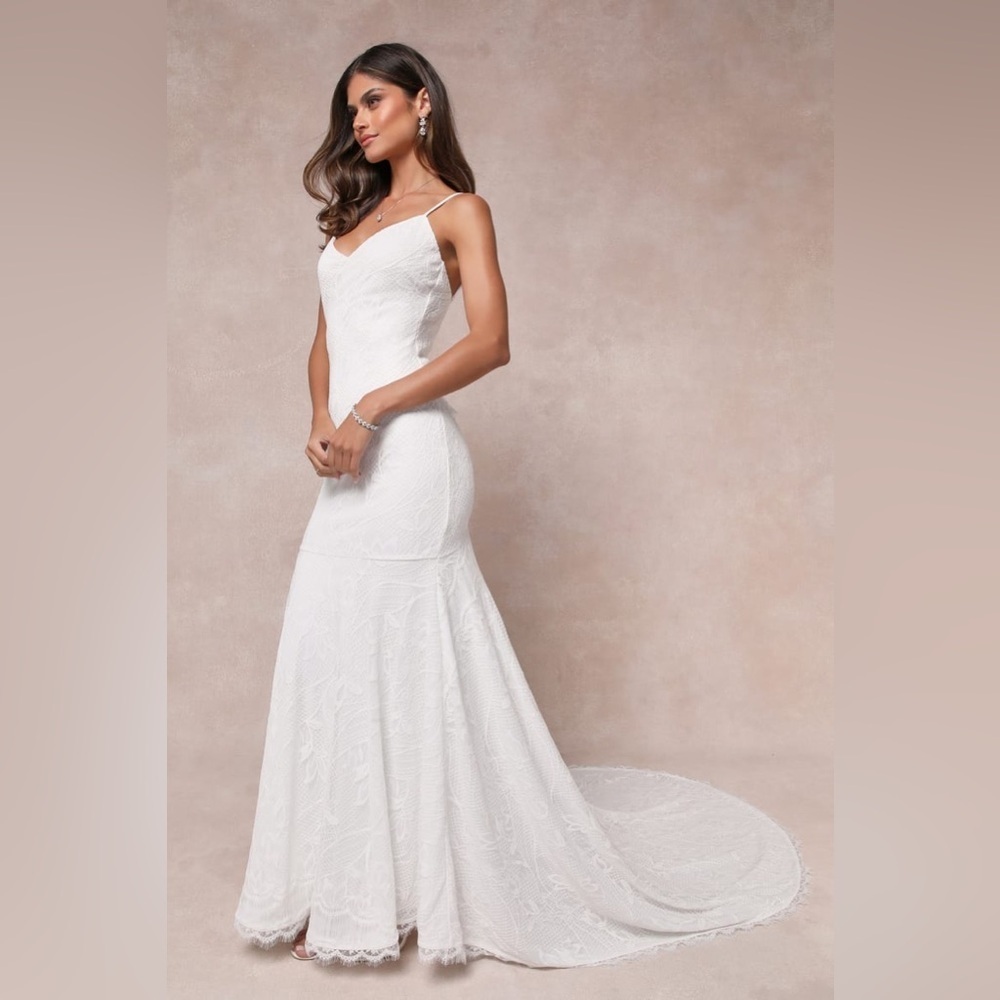 NWT Lulus Flawless Extravagance White Lace Trumpet Hem Maxi Dress - Picture 2 of 10